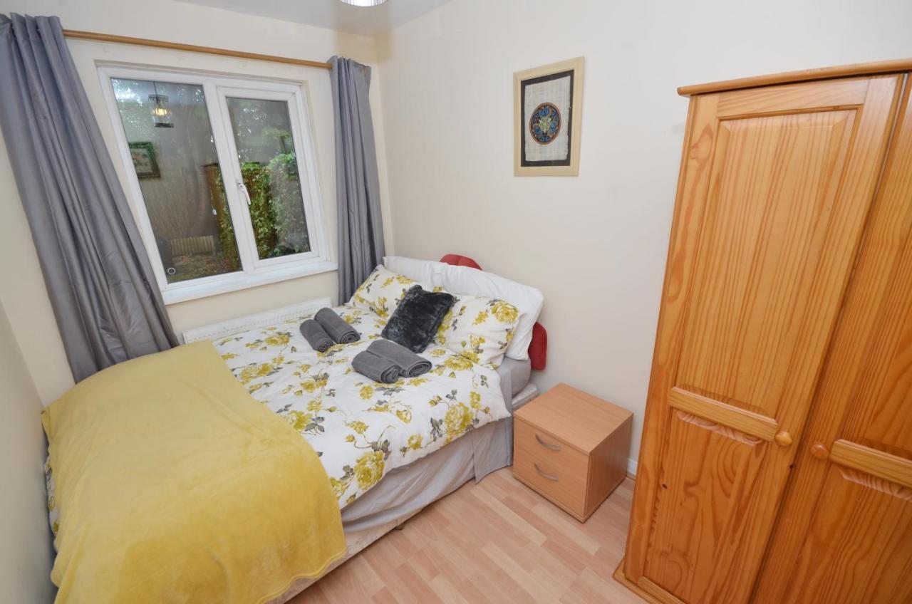 Bright Stylish 2 Bedroom Garden Apartment South Belfast Close To Everything Екстериор снимка